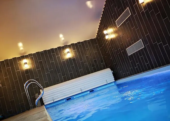 فندق Hotel/restaurant C'vall